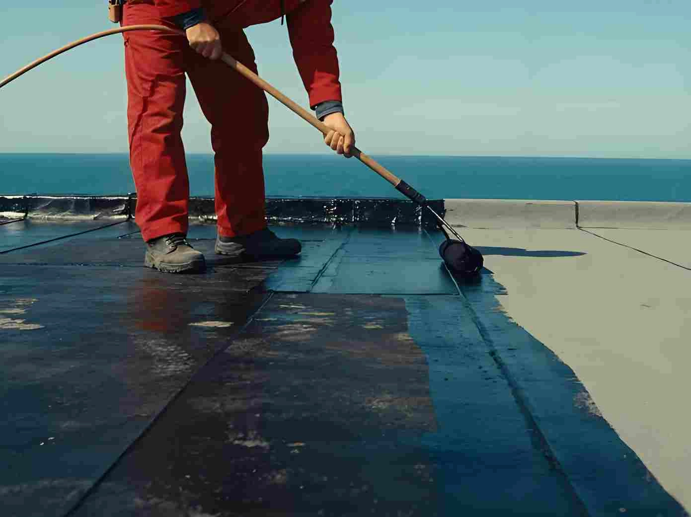 Wie HTPB die Wasserdichtigkeit, W&auml;rmed&auml;mmung und Rissbest&auml;ndigkeit in Dach- und Bodenmaterialien verbessert